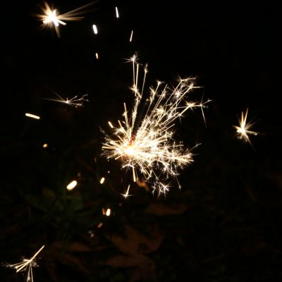 Highlights Eine brennende Wunderkerze